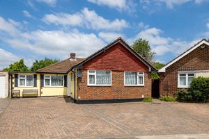 Monks Avenue, West Molesey- click for photo gallery